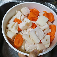 莲藕胡萝卜炖牛腩的做法图解3