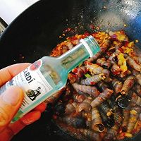 #精品菜谱挑战赛#清明的应景佐酒小菜--香辣钉螺的做法图解12