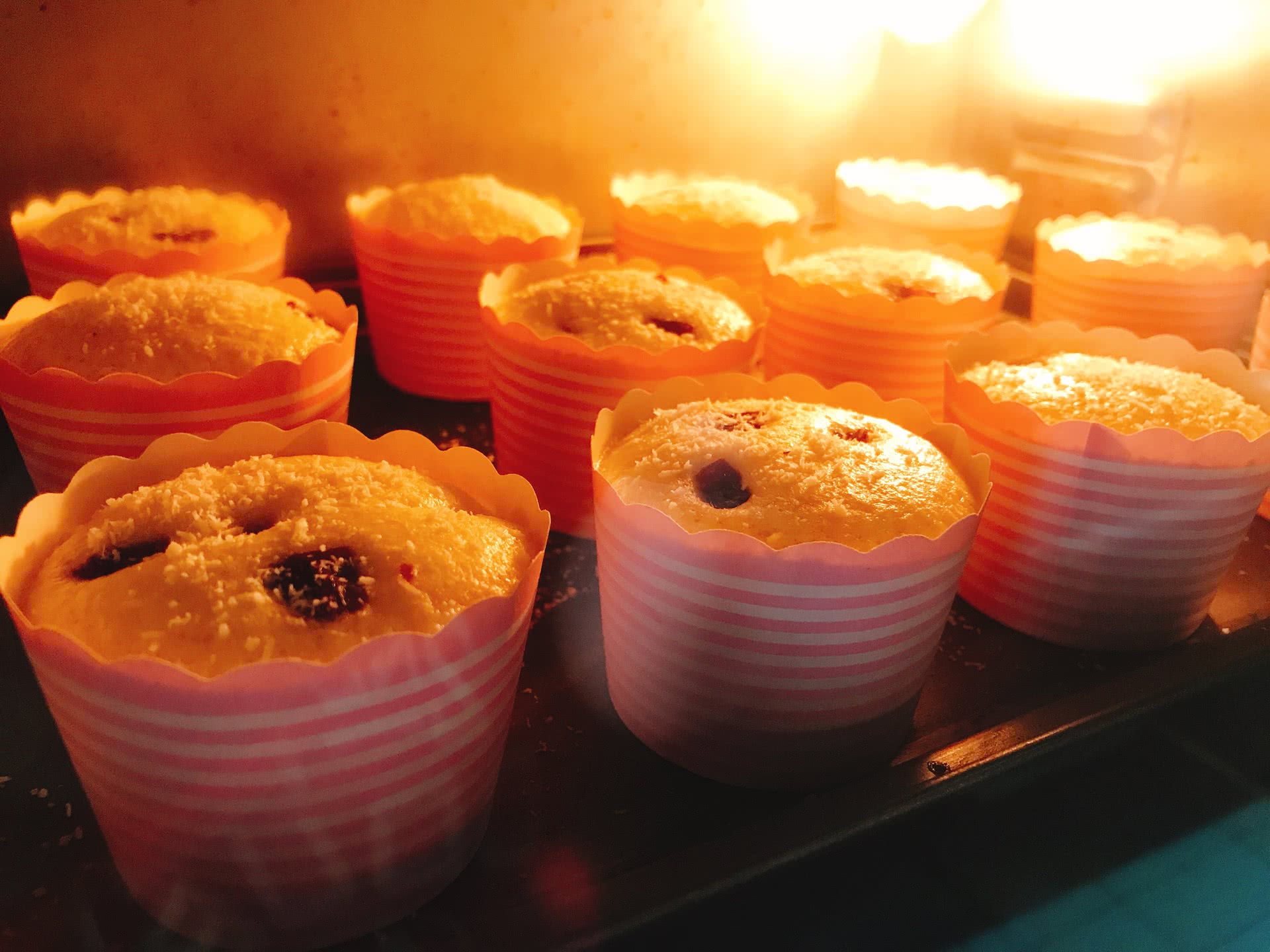 现货创意马芬蛋糕烘焙包装 激光镂空珠光纸蛋糕围边-阿里巴巴