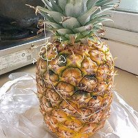 菠萝炒饭的做法图解1