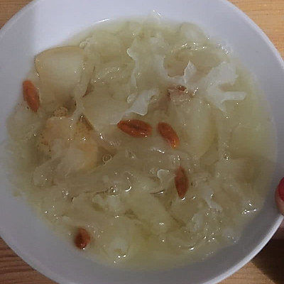 白木耳雪梨汤