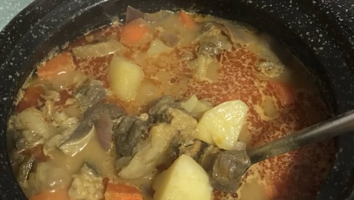 红咖喱牛腩