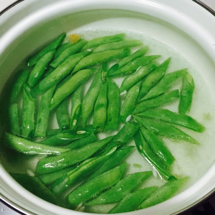 【快手炖菜系列】芸豆番茄面筋肉的做法图解3