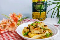 #金龙鱼橄调-橄想橄做#蒜苔炖豆腐的做法