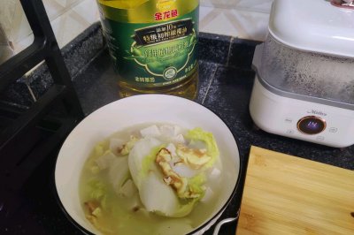 一人食奶油豆腐娃娃菜汤