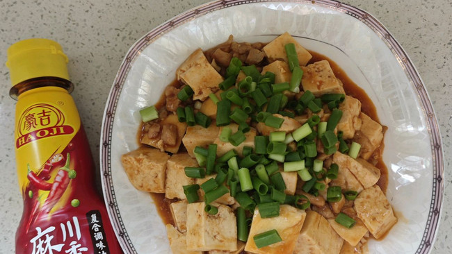 #豪吉小香风 做菜超吃香#香辣肉沫炖豆腐的做法