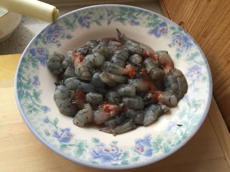 韭菜虾仁水饺的做法图解2