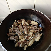 正儿八经的新疆铁锅羊肉抓饭的做法图解7