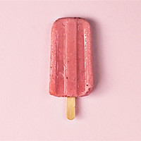 蔷薇粉草莓棒冰的做法图解3