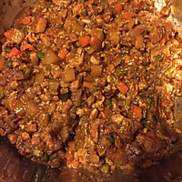 蔬菜肉丁炸酱面的做法图解7