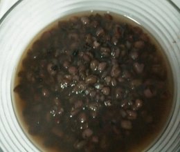 红豆薏米黑米粥的做法