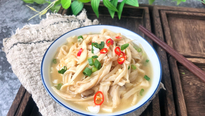 蒜香蚝油鸡腿菇