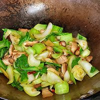 香菇炒青菜的做法图解3