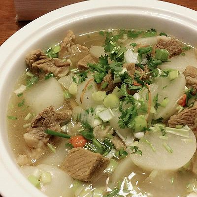 清炖萝卜牛腩汤