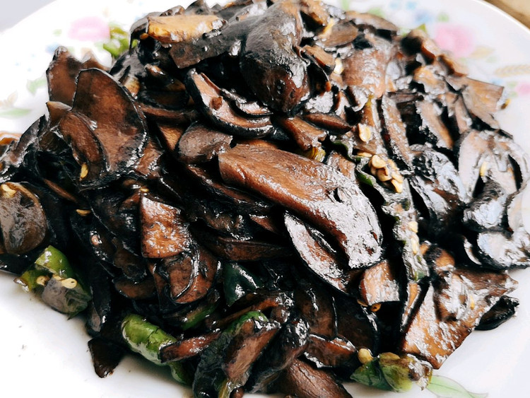 野生菌，黑牛肝菌的做法