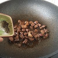  黑椒牛肉粒#做道好菜，自我宠爱！#的做法图解12