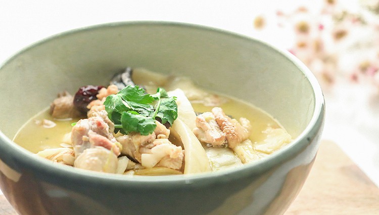 极妙厨房丨广东特色美食椰子鸡的做法