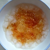 雪蛤木瓜桃胶炖奶的做法图解3