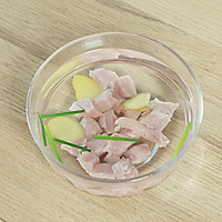 鸟巢肉饼的做法图解1