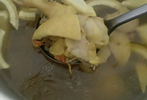 椰皇虫草花煲鸡汤的做法