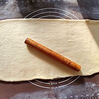 #原制原味，聚会菜谱#圣诞花环椰蓉面包的做法图解8