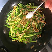蒜苔炒肉丝的做法图解7