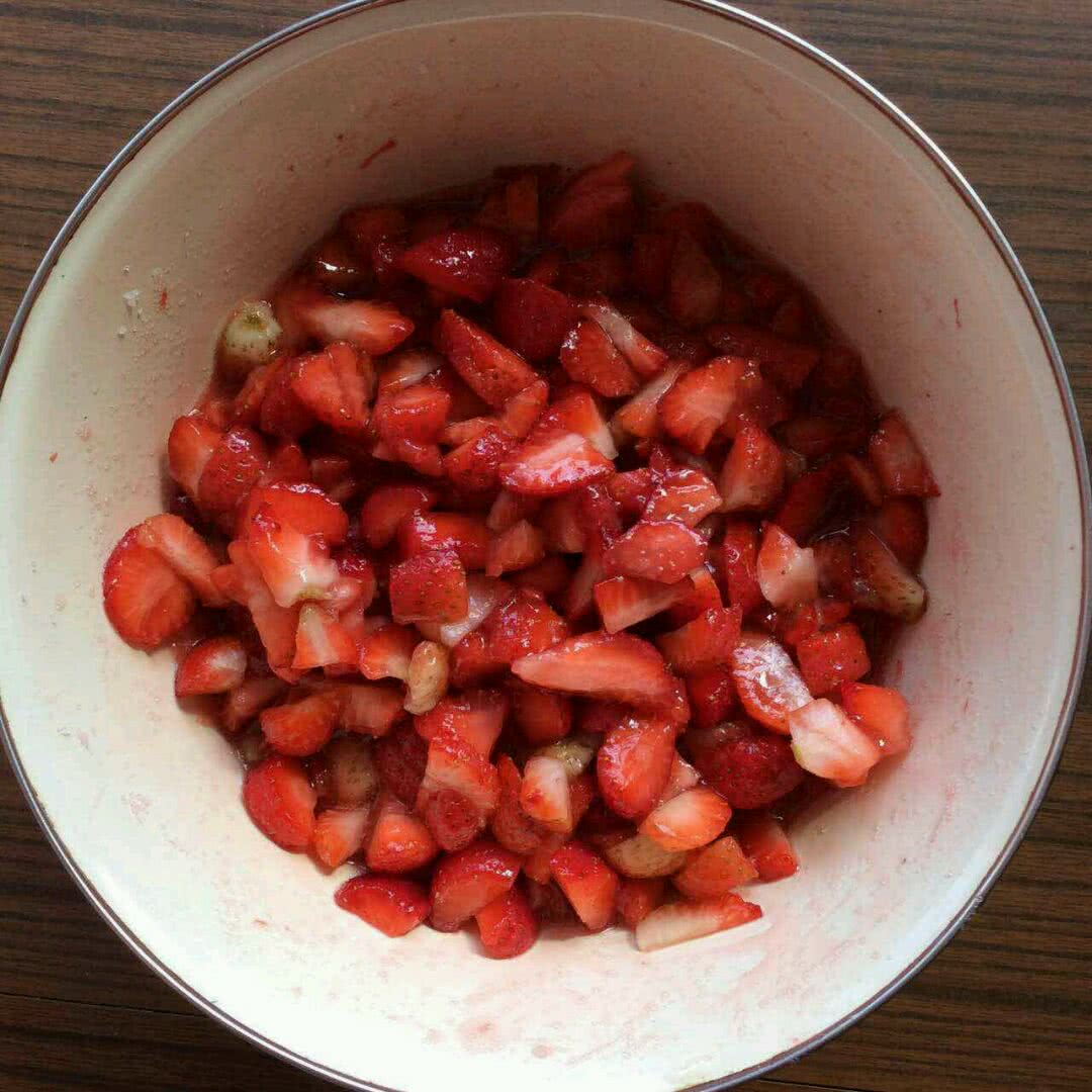 草莓果酱的做法_草莓果酱怎么做_草莓果酱的家常做法_花箬泪【心食谱】