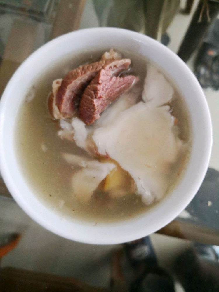 椰青羊肉汤的做法
