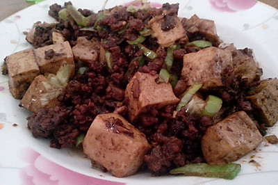 肉末酱烧豆腐