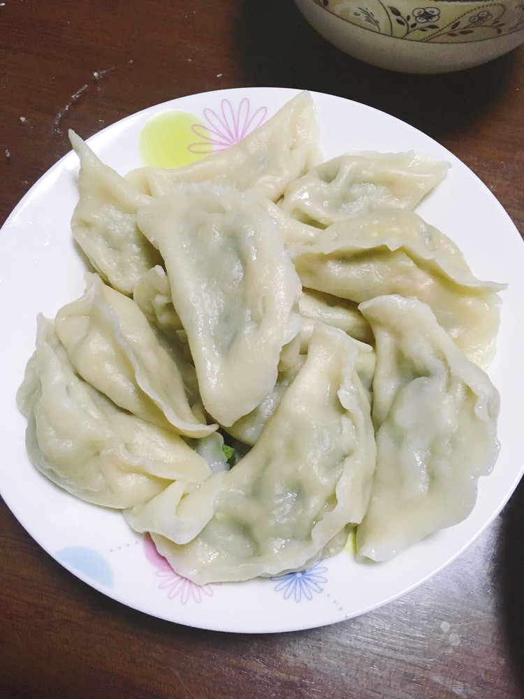 韭菜肉饺子的做法