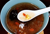 桃胶雪燕养颜汤的做法