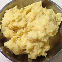 电饭煲版酥皮绿豆饼的做法图解1