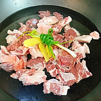 番茄牛腩的做法图解2