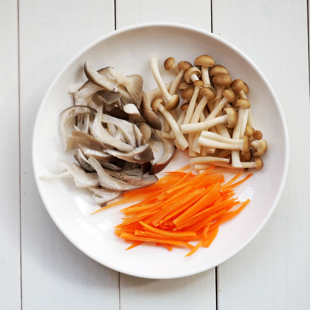青椒炒蘑菇,青椒炒蘑菇的家常做法 - 美食杰青椒炒蘑菇做法大全