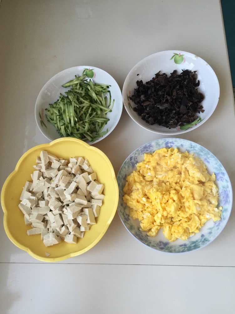 美味锅子饼的做法图解1