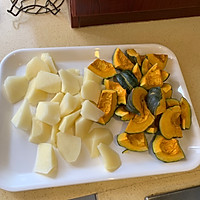 家的味道！浓香下饭的南瓜炖土豆的做法图解2