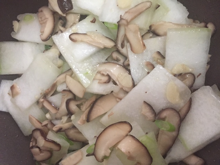 香菇烧冬瓜的做法图解4