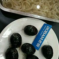 琥珀肉皮冻的做法图解2