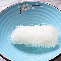 凉拌菠菜粉丝的做法图解2