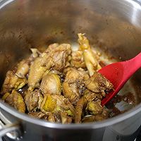 #流感季饮食攻略#经典家常菜～胡萝卜土豆焖鸡的做法图解6