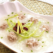 《高阶菜谱》菜丝肉丸粥