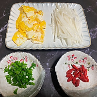 鸡蛋萝卜汤的做法图解2