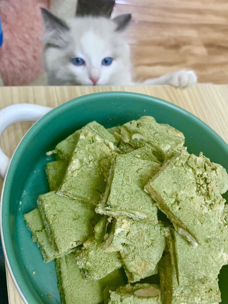 简单美味的下午茶时光之抹茶雪花酥的做法