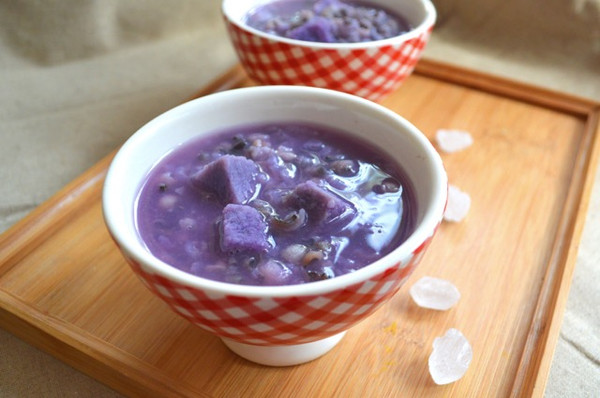 紫参淮山菰米薏仁粥