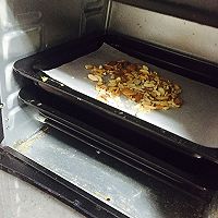 超简易棉花糖版花生杏仁牛轧糖的做法图解5