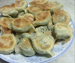 冰花煎饺   电饼铛版的做法