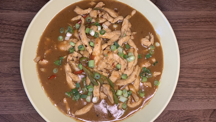 配它能吃两碗米饭~辣汤鸡肉