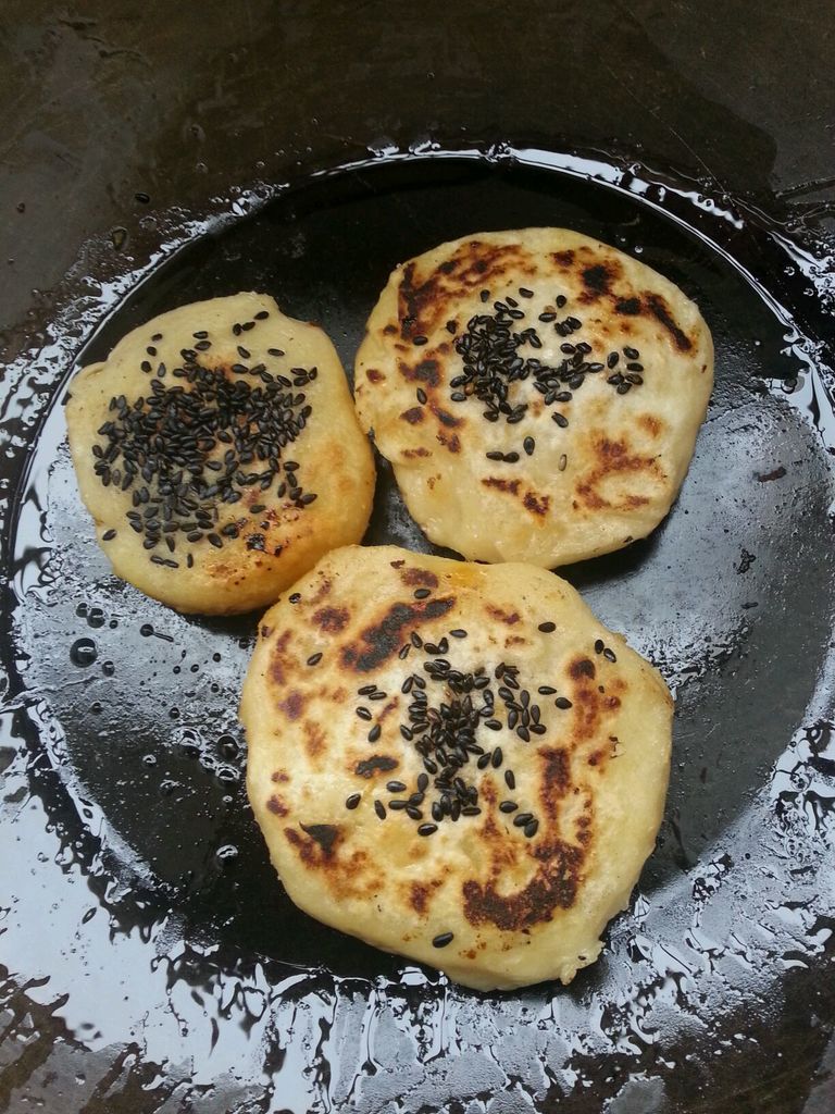 黑芝麻馅饼