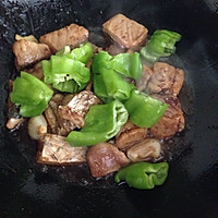 糖醋青椒草鱼块的做法图解6