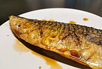 满满的蛋白质～煎鲭鱼的做法